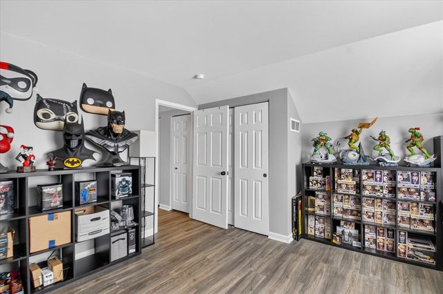10415 Scarlet Oak Drive, Ypsilanti, MI 48198