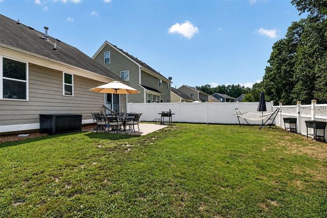10415 Scarlet Oak Drive, Ypsilanti, MI 48198