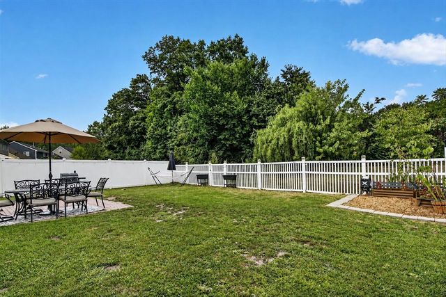 10415 Scarlet Oak Drive, Ypsilanti, MI 48198