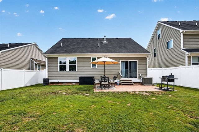 10415 Scarlet Oak Drive, Ypsilanti, MI 48198