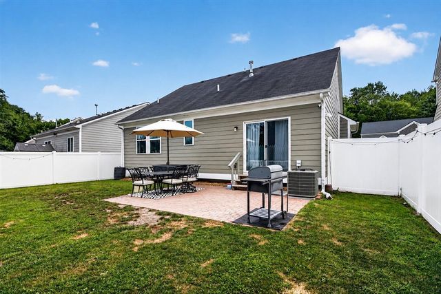 10415 Scarlet Oak Drive, Ypsilanti, MI 48198