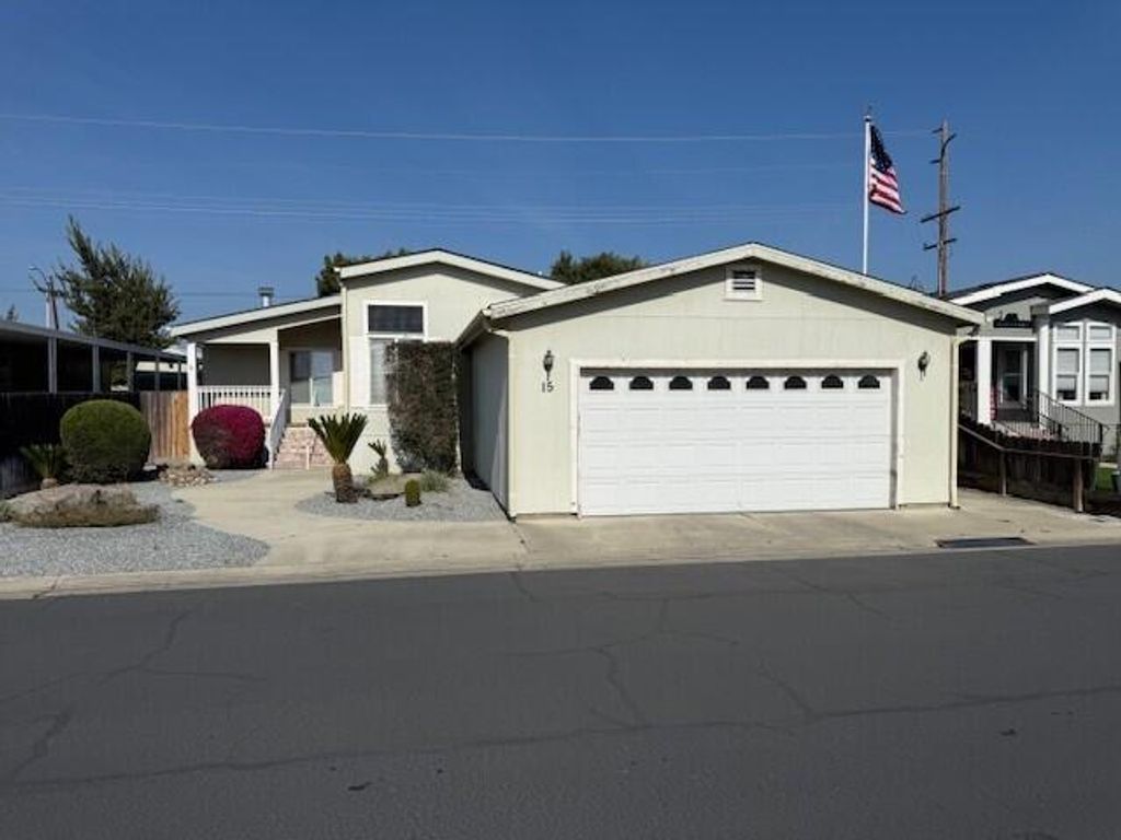 100 S Westwood Street 15, Porterville, CA 93257