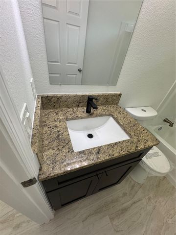 2452 AINSWORTH AVENUE, Deltona, FL 32738