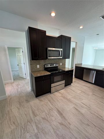 2452 AINSWORTH AVENUE, Deltona, FL 32738
