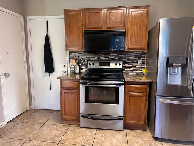 8501 Brushy Creek Trail, Fort Worth, TX 76118