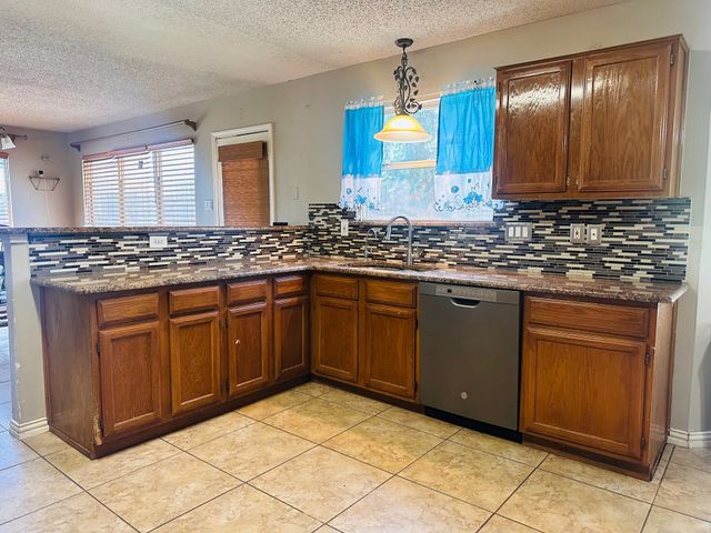 8501 Brushy Creek Trail, Fort Worth, TX 76118