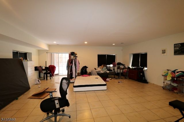 167 Badger Ave, Newark City, NJ 07108