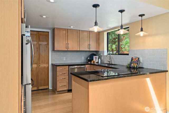 201 Pinecrest Drive, Port Townsend, WA 98368