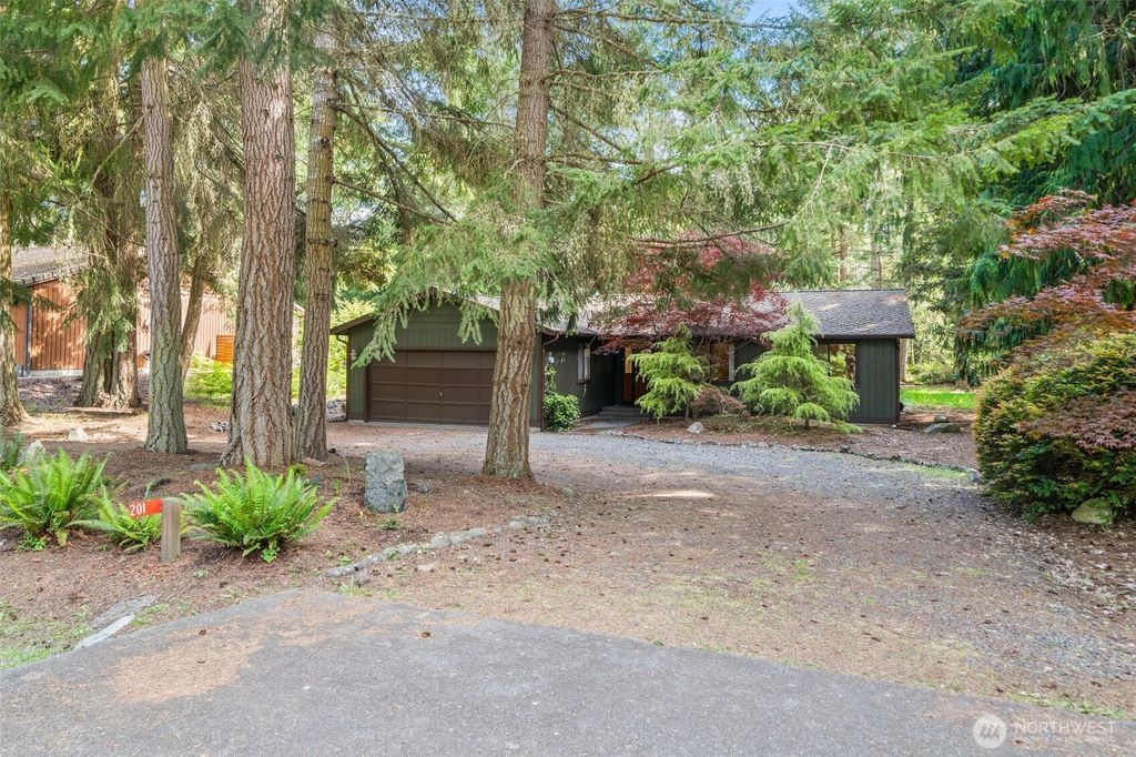 201 Pinecrest Drive, Port Townsend, WA 98368