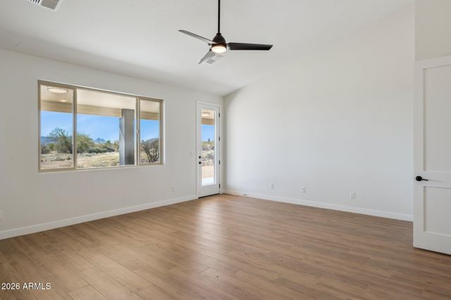 532 E Paint Your Wagon Trail, Phoenix, AZ 85085