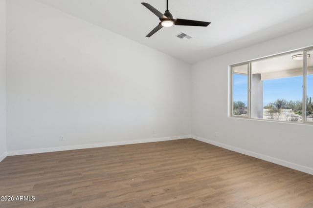 532 E Paint Your Wagon Trail, Phoenix, AZ 85085