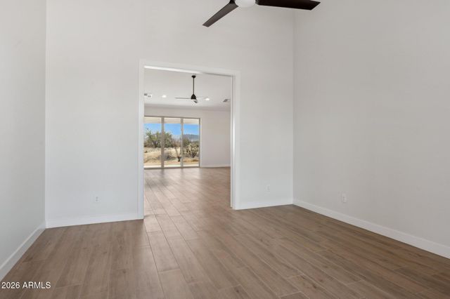 532 E Paint Your Wagon Trail, Phoenix, AZ 85085