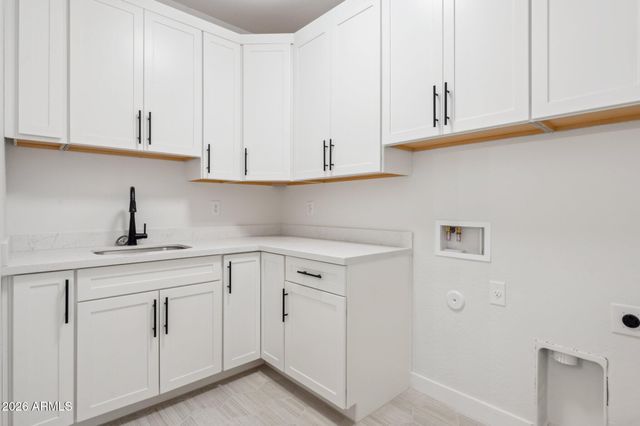 532 E Paint Your Wagon Trail, Phoenix, AZ 85085