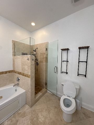 4218 S King Drive 2N, Chicago, IL 60653