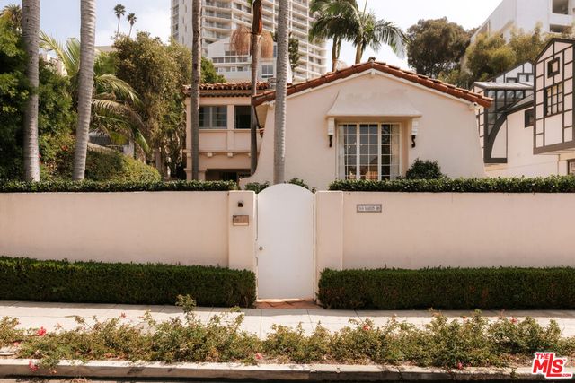 144 Mabery Road, Santa Monica, CA 90402