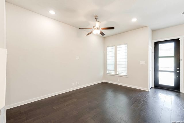 211 E Courtland, San Antonio, TX 78212