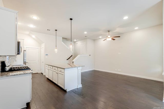 211 E Courtland, San Antonio, TX 78212