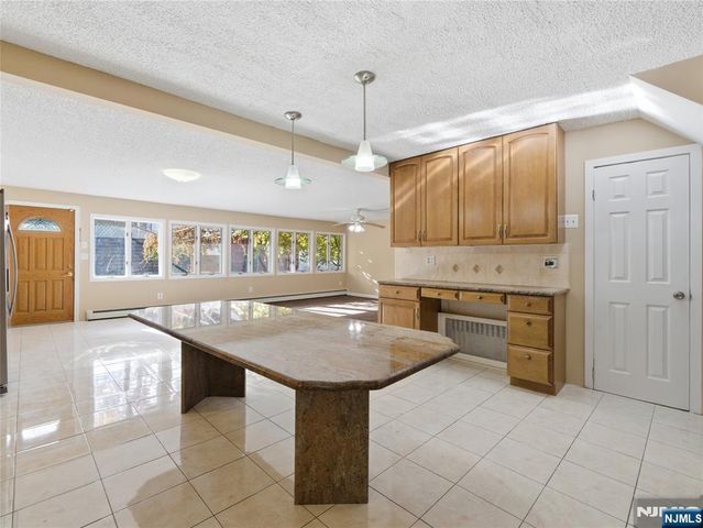 96 Lower Notch Road, Little Falls, NJ 07424