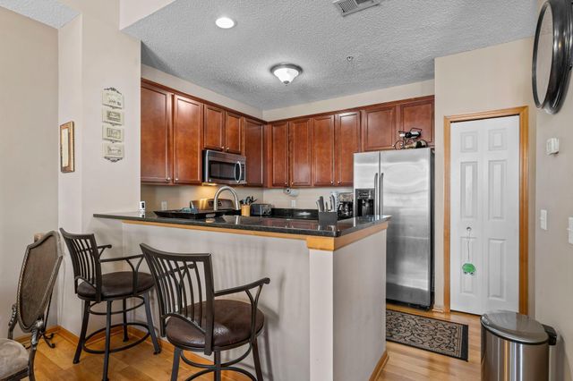 1245 Terrace Avenue 412, Maplewood, MN 55109