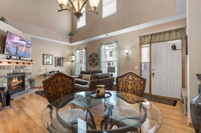 1245 Terrace Avenue 412, Maplewood, MN 55109