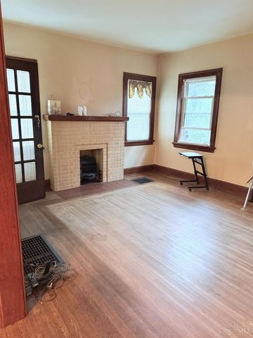 6032 Mayflower Avenue, Golf Manor, OH 45237