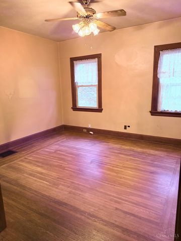 6032 Mayflower Avenue, Golf Manor, OH 45237