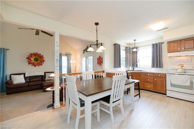 1 Paquette CT, Hampton, VA 23666
