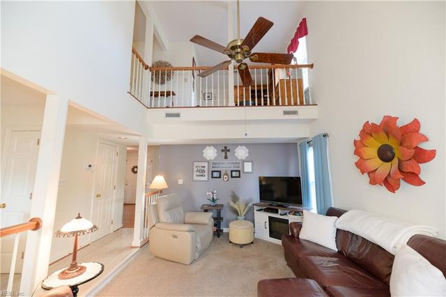 1 Paquette CT, Hampton, VA 23666