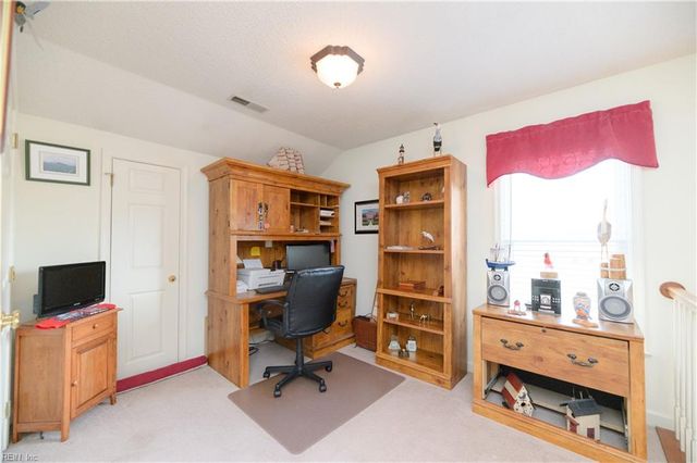 1 Paquette CT, Hampton, VA 23666