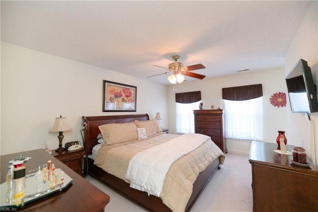 1 Paquette CT, Hampton, VA 23666