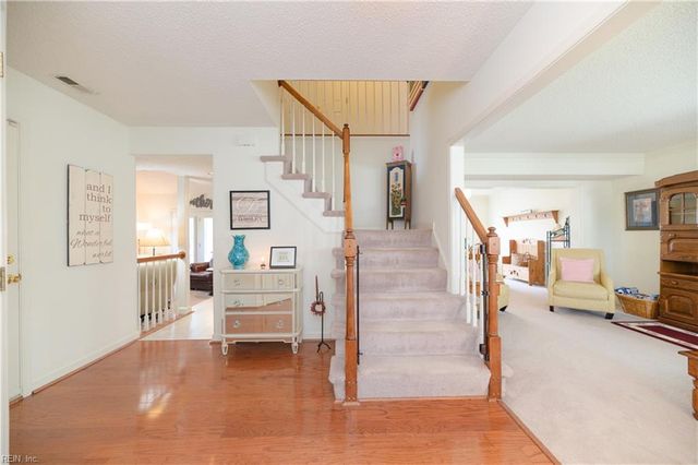 1 Paquette CT, Hampton, VA 23666
