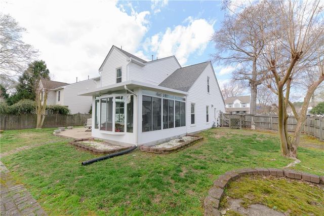 1 Paquette CT, Hampton, VA 23666
