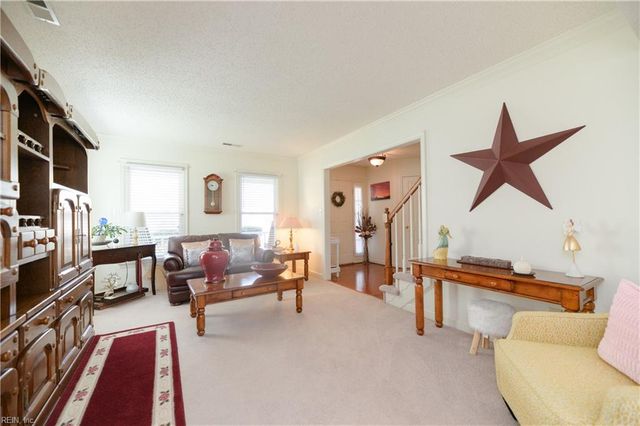 1 Paquette CT, Hampton, VA 23666