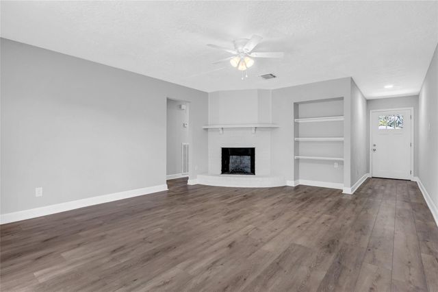 16715 Bougainvilla Lane, Friendswood, TX 77546