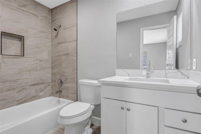 16715 Bougainvilla Lane, Friendswood, TX 77546