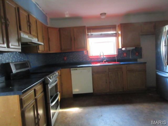 5966 Sherry Avenue, St Louis, MO 63136