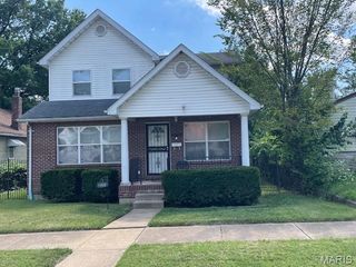 5966 Sherry Avenue, St Louis, MO 63136