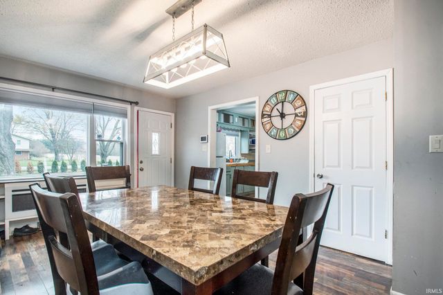 58489 County Road 9, Elkhart, IN 46517