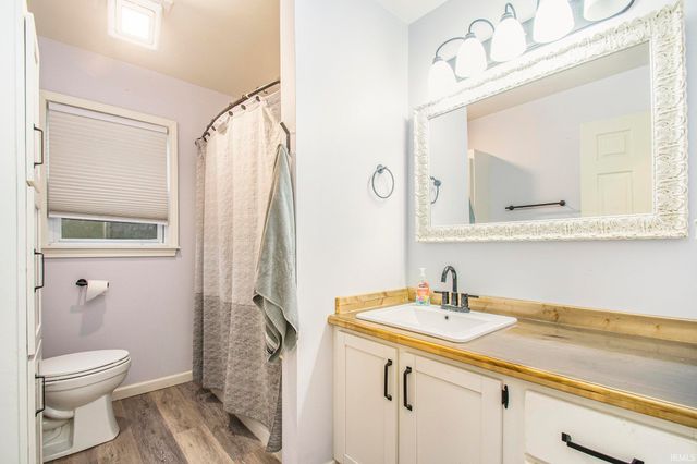 58489 County Road 9, Elkhart, IN 46517