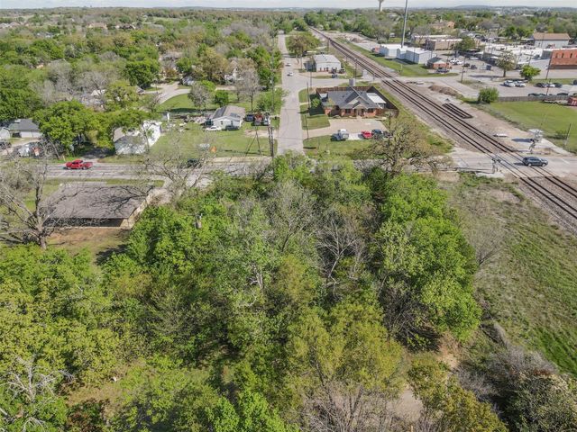 102 Carlock Street, Joshua, TX 76058