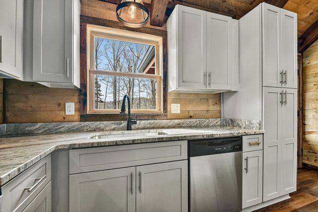 313 Barnes Chapel Road, Blue Ridge, GA 30513