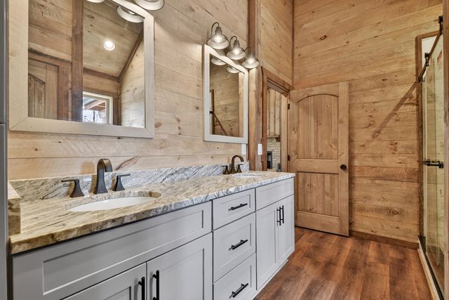313 Barnes Chapel Road, Blue Ridge, GA 30513