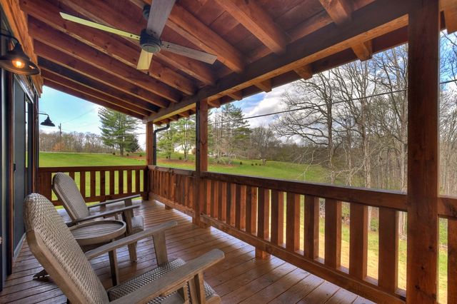 313 Barnes Chapel Road, Blue Ridge, GA 30513