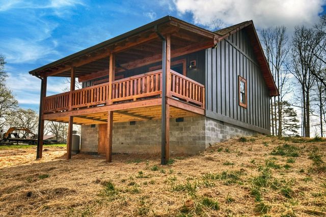 313 Barnes Chapel Road, Blue Ridge, GA 30513