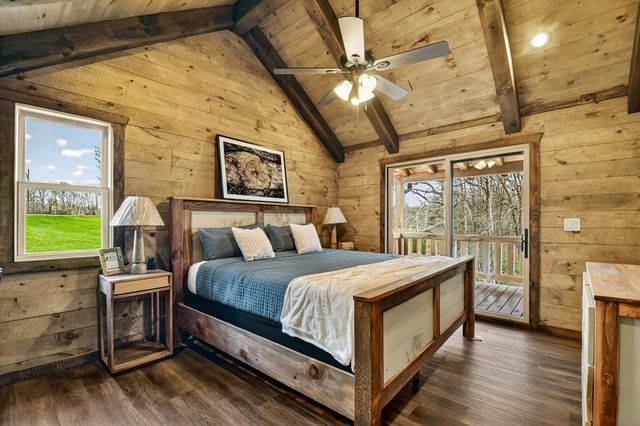 313 Barnes Chapel Road, Blue Ridge, GA 30513