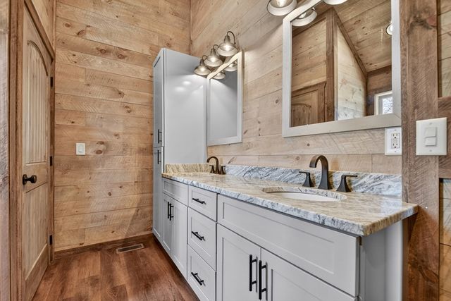 313 Barnes Chapel Road, Blue Ridge, GA 30513