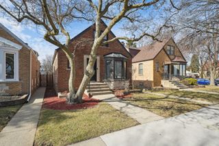 3764 N Oleander Avenue, Chicago, IL 60634