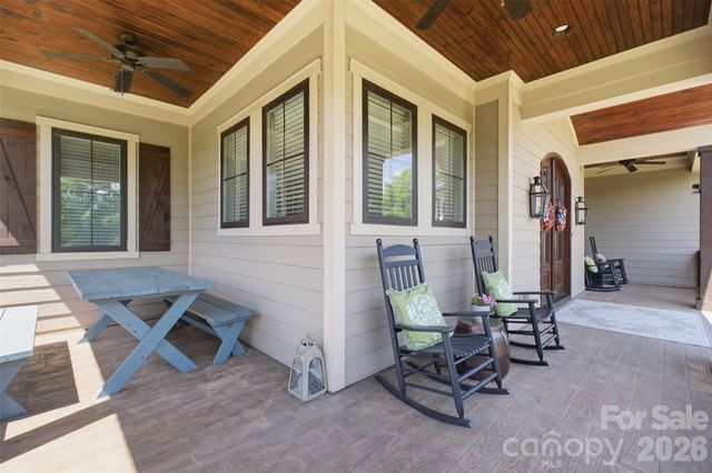 425 Bridlepath Trail, Davidson, NC 28036