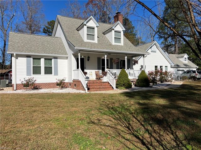 28453 Darden Point RD, Courtland, VA 23837