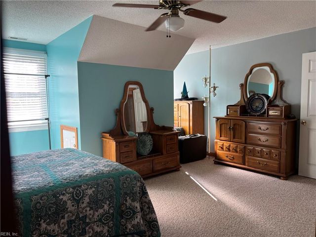 28453 Darden Point RD, Courtland, VA 23837